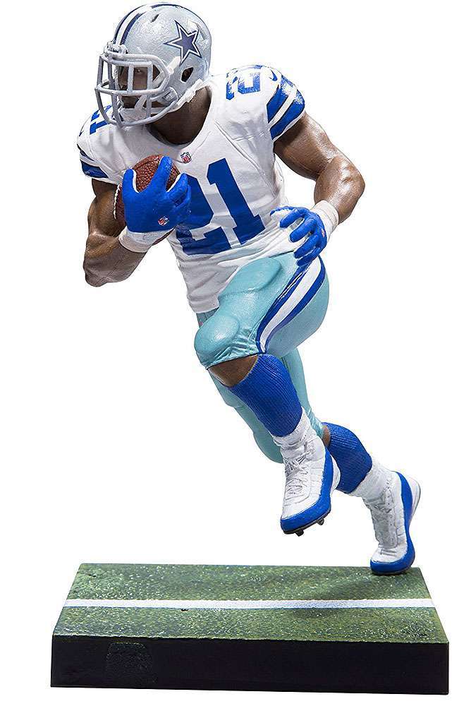 Dallas Cowboys NFL Madden 18 Ultimate Team Series 2 Figure: Ezekiel Elliott