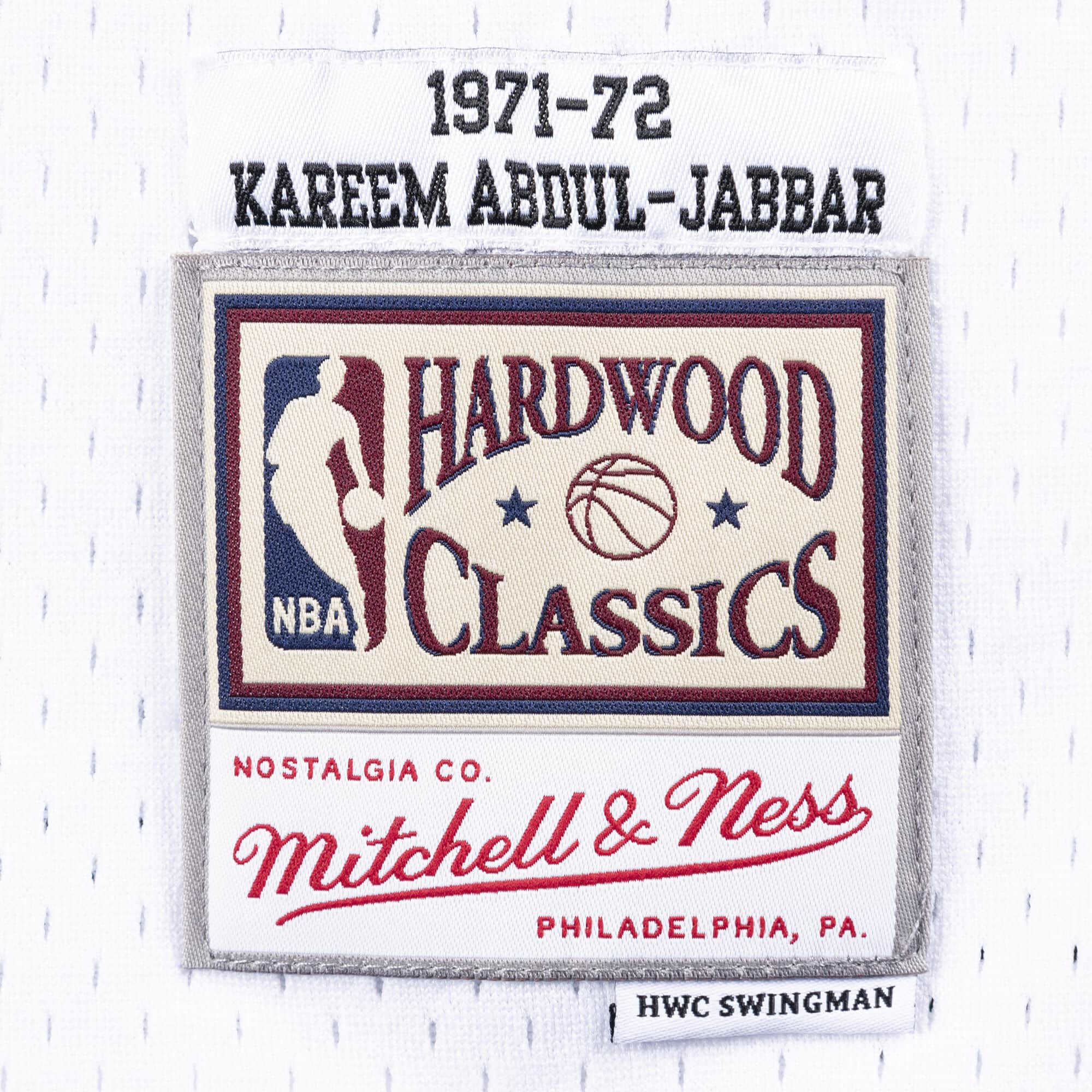 Mitchell & Ness Kareem Abdul-Jabbar Milwaukee Bucks White Hardwood Classic Swingman Jersey / Large