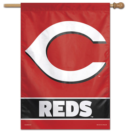 Cincinnati Reds Wordmark Vertical Flag                                     