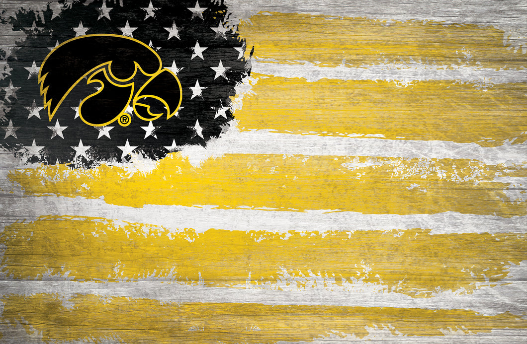Iowa Hawkeyes Rustic Flag Wood Sign - 17