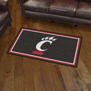 Cincinnati Bearcats Plush Rug - 3'x5'