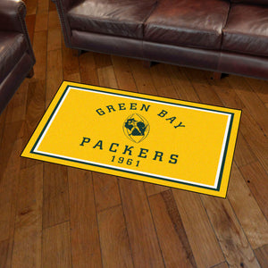 Green Bay Packers Retro Logo Plush Rug - 3'x5'