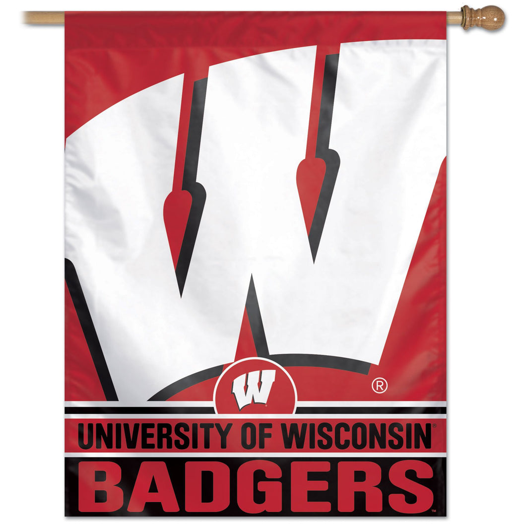 Wisconsin Badgers Vertical Flag - 27